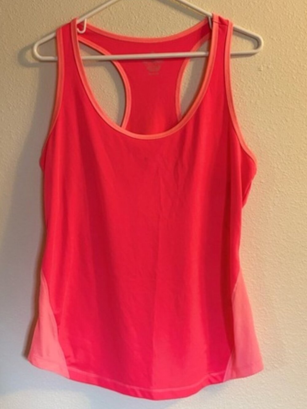 Old Navy Pink and Peach Racerback Active Tank Top – Women's Size Small